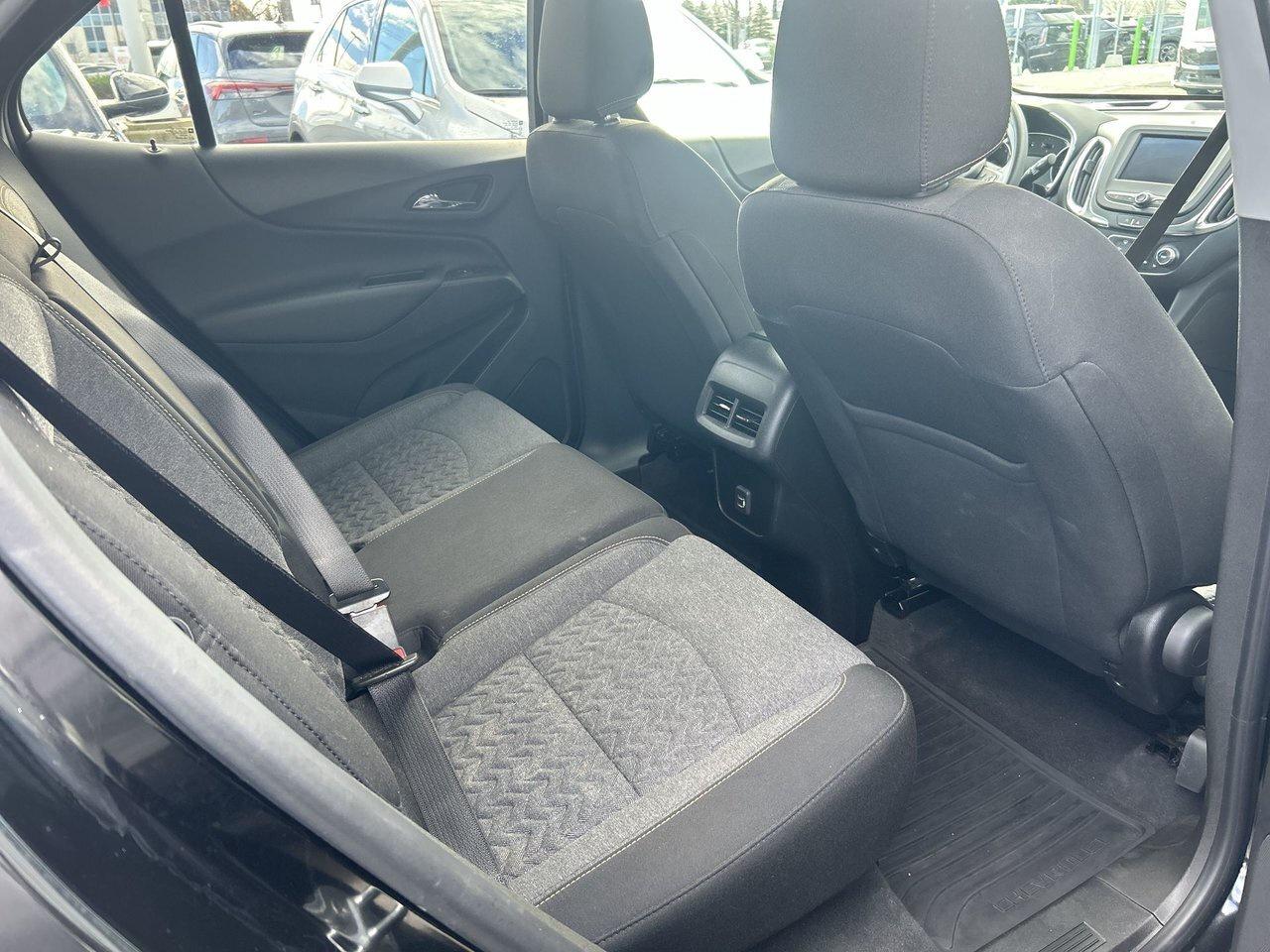 2022 Chevrolet Equinox LT Winter Tire Package Rates from 4.99% Low KM Photo