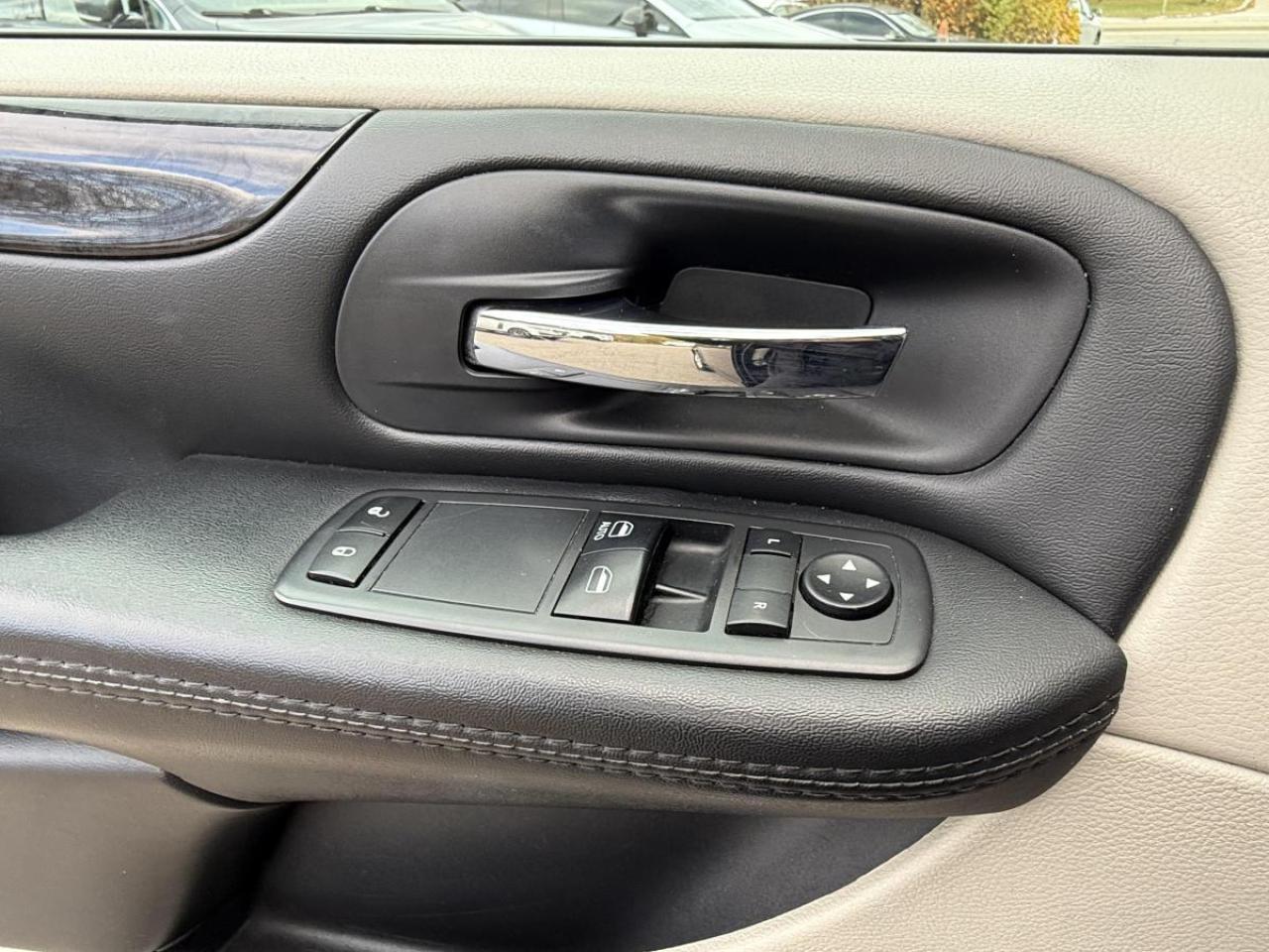 2018 Dodge Grand Caravan SXT 2WD Photo