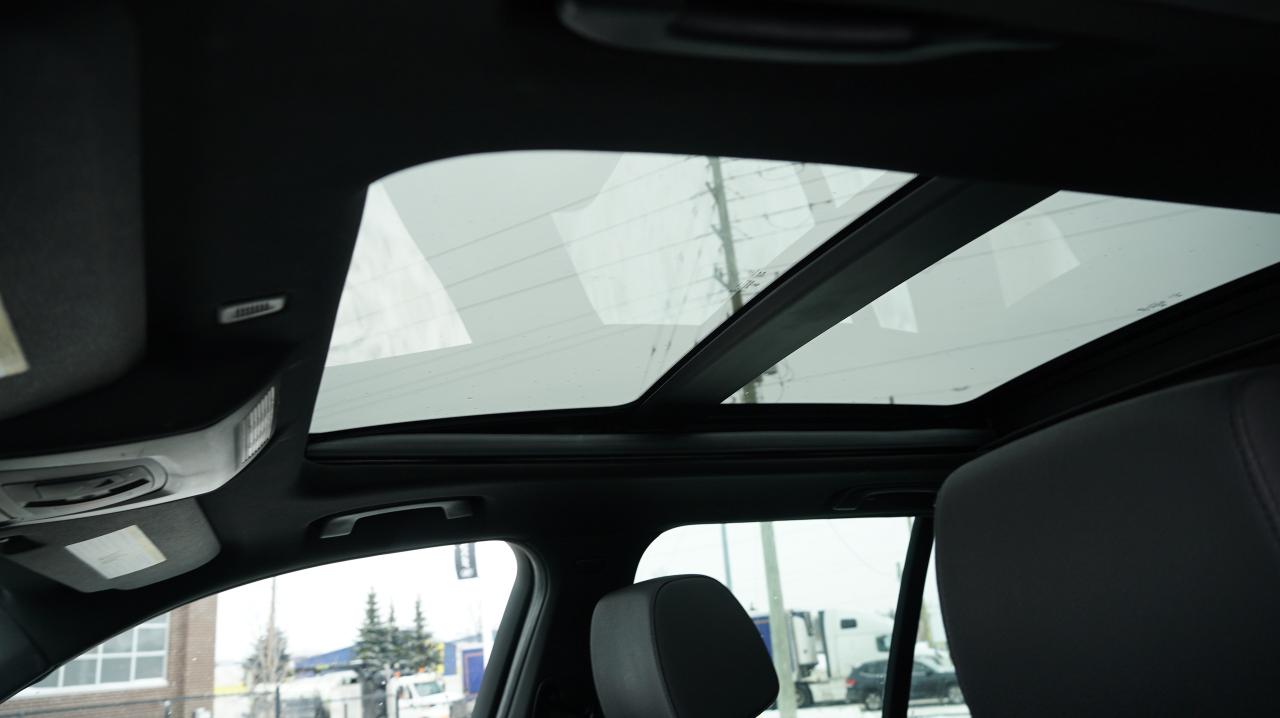 2015 BMW X3 xDrive28d NAVIGATION / PANO ROOF / DIESEL Photo