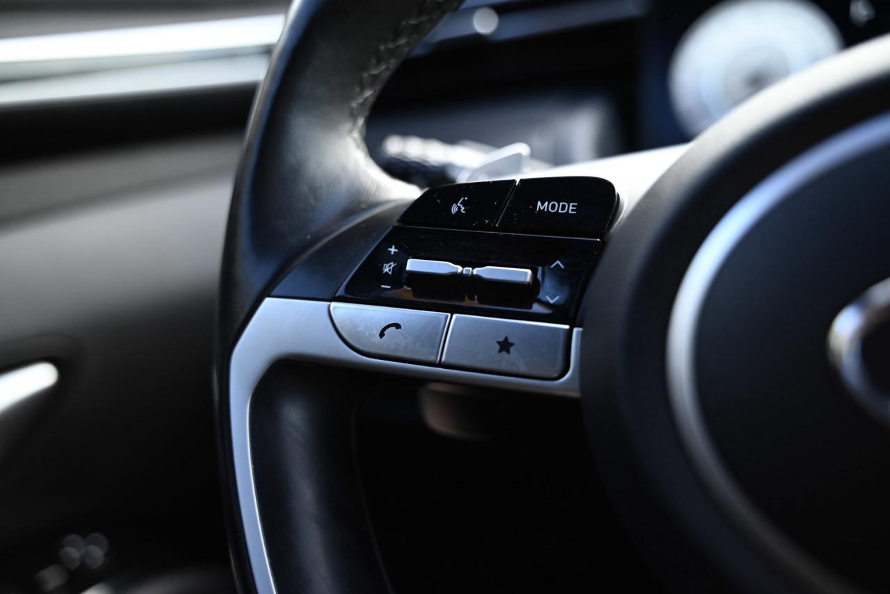 2024 Hyundai Santa Cruz 1-owner, Certified, Top of the line Photo