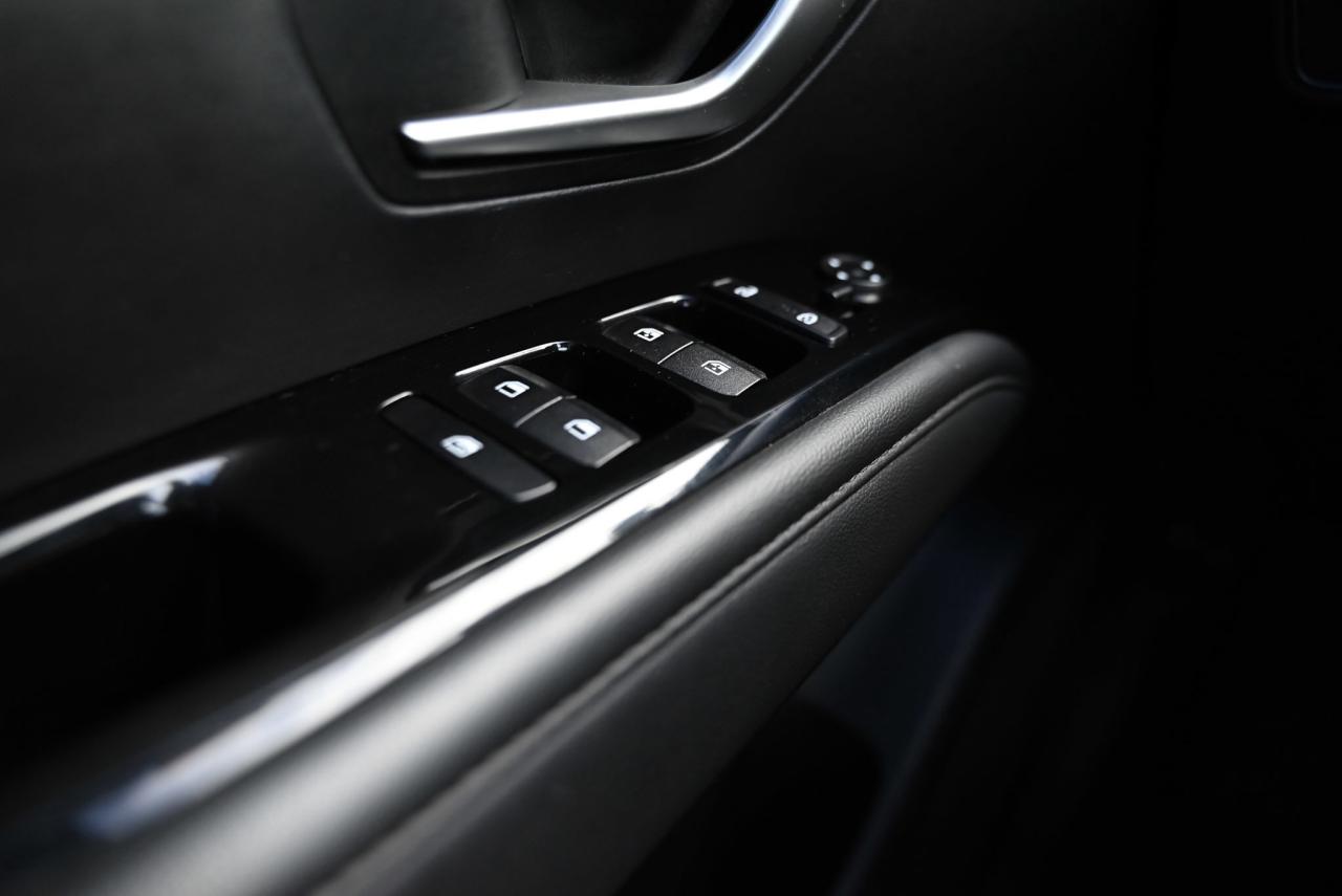 2024 Hyundai Santa Cruz 1-owner, Certified, Top of the line Photo