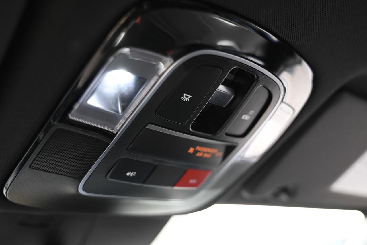 2024 Hyundai Santa Cruz 1-owner, Certified, Top of the line Photo