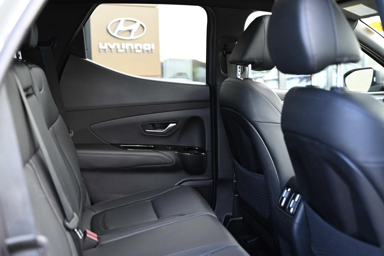 2024 Hyundai Santa Cruz 1-owner, Certified, Top of the line Photo