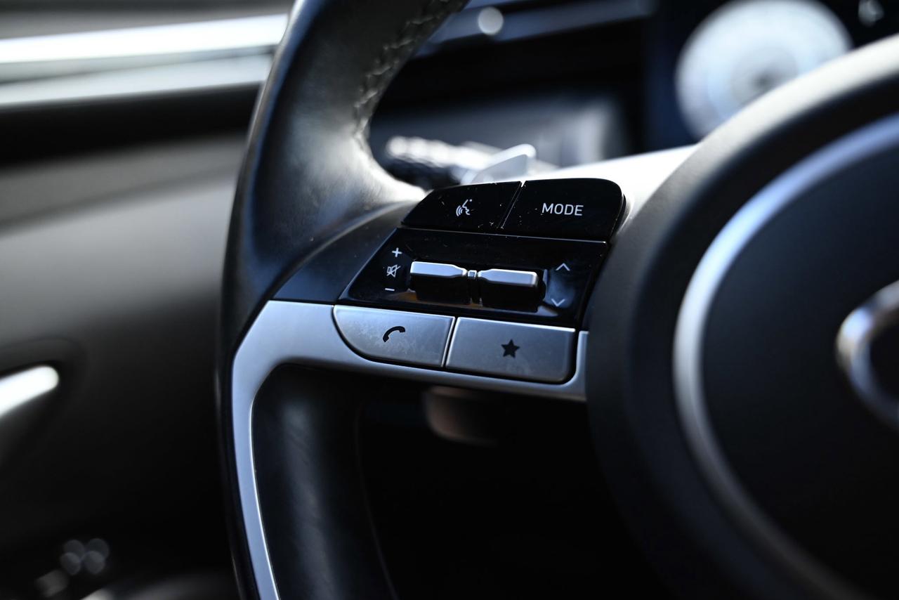 2024 Hyundai Santa Cruz 1-owner, Certified, Top of the line Photo