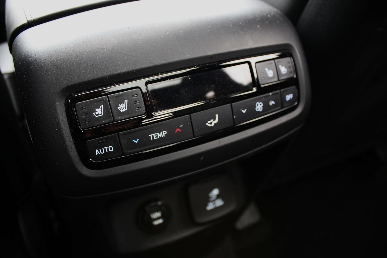 2024 Hyundai PALISADE Ultimate Calligraphy/1-owner/ 7-Passenger Photo