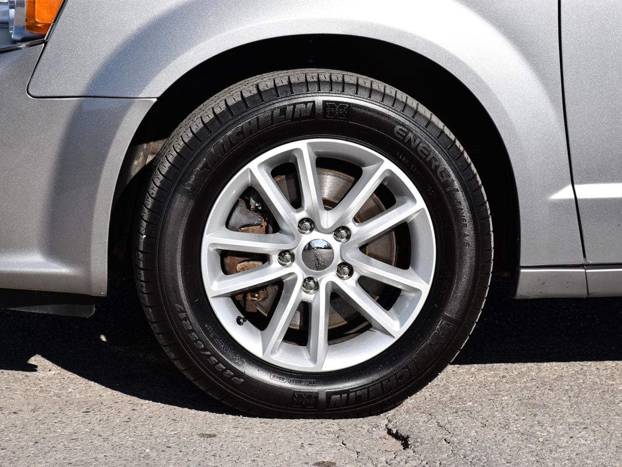 2019 Dodge Grand Caravan SXT Premium Plus ~Leather ~Nav ~Power Seats ~Cam Photo