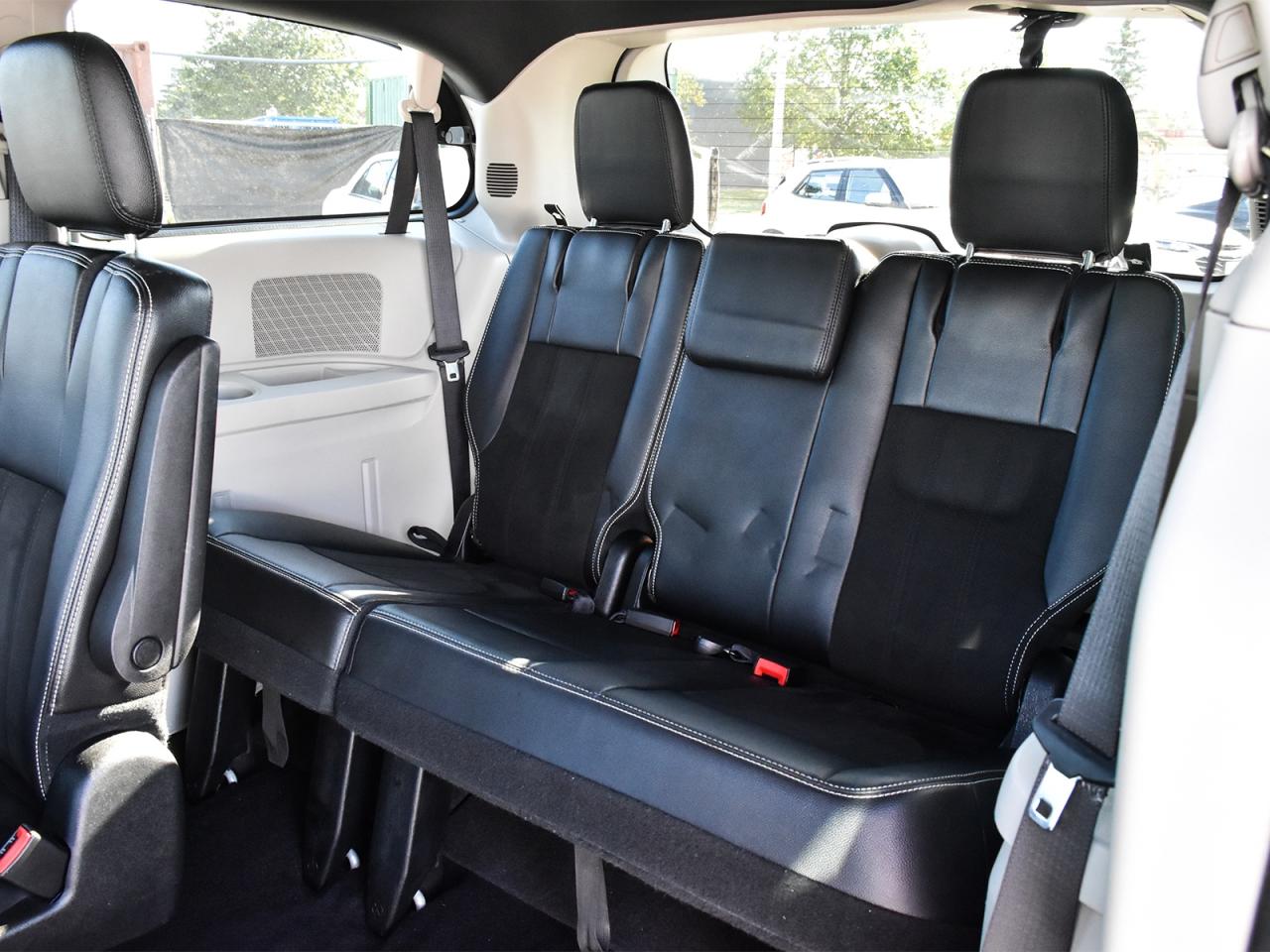 2019 Dodge Grand Caravan SXT Premium Plus ~Leather ~Nav ~Power Seats ~Cam Photo