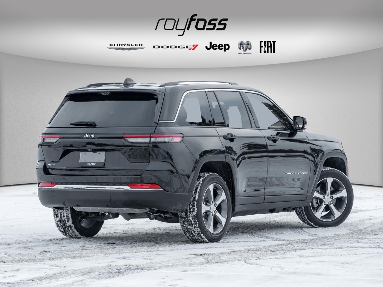 2023 Jeep Grand Cherokee 4xe 4xE--PANO ROOF--REAR SEAT VIDEO--LTHR--NAV Photo