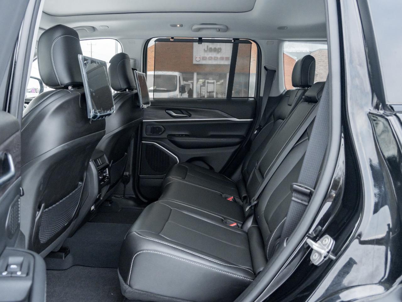 2023 Jeep Grand Cherokee 4xe 4xE--PANO ROOF--REAR SEAT VIDEO--LTHR--NAV Photo