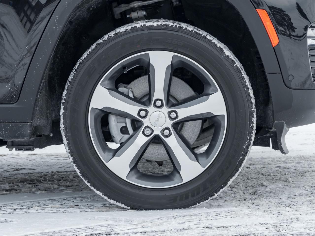 2023 Jeep Grand Cherokee 4xe 4xE--PANO ROOF--REAR SEAT VIDEO--LTHR--NAV Photo