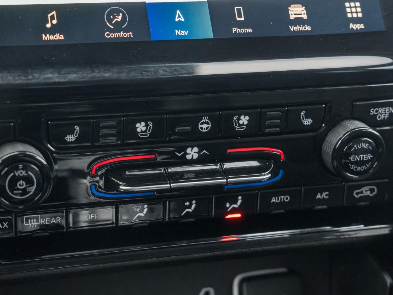 2023 Jeep Grand Cherokee 4xe 4xE--PANO ROOF--REAR SEAT VIDEO--LTHR--NAV Photo