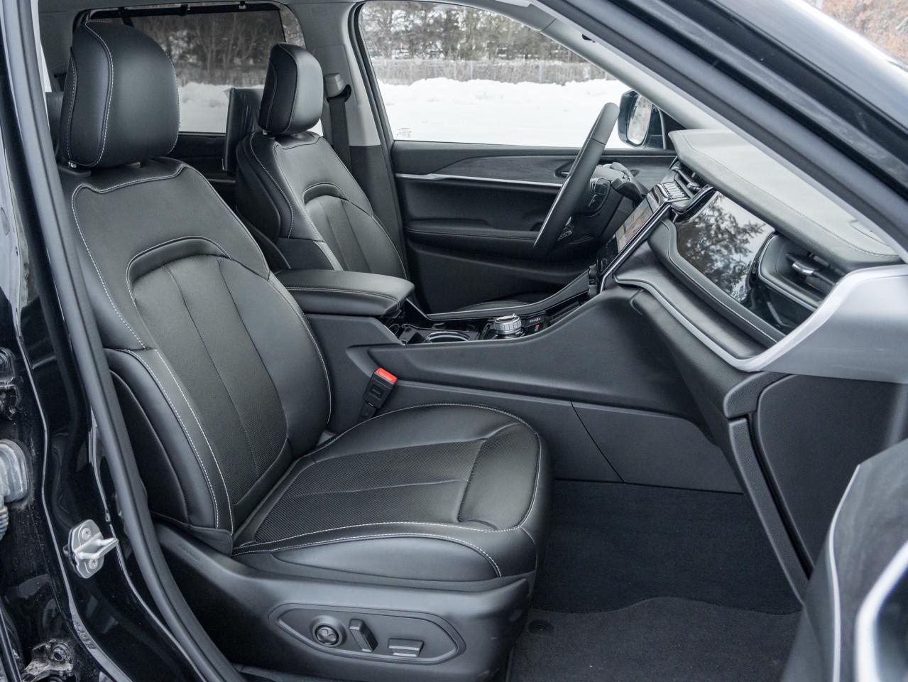 2023 Jeep Grand Cherokee 4xe 4xE--PANO ROOF--REAR SEAT VIDEO--LTHR--NAV Photo