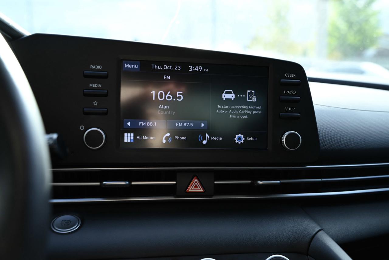 2024 Hyundai Elantra CPO Rates starting from 3.99%oac/Back-up Camera Photo