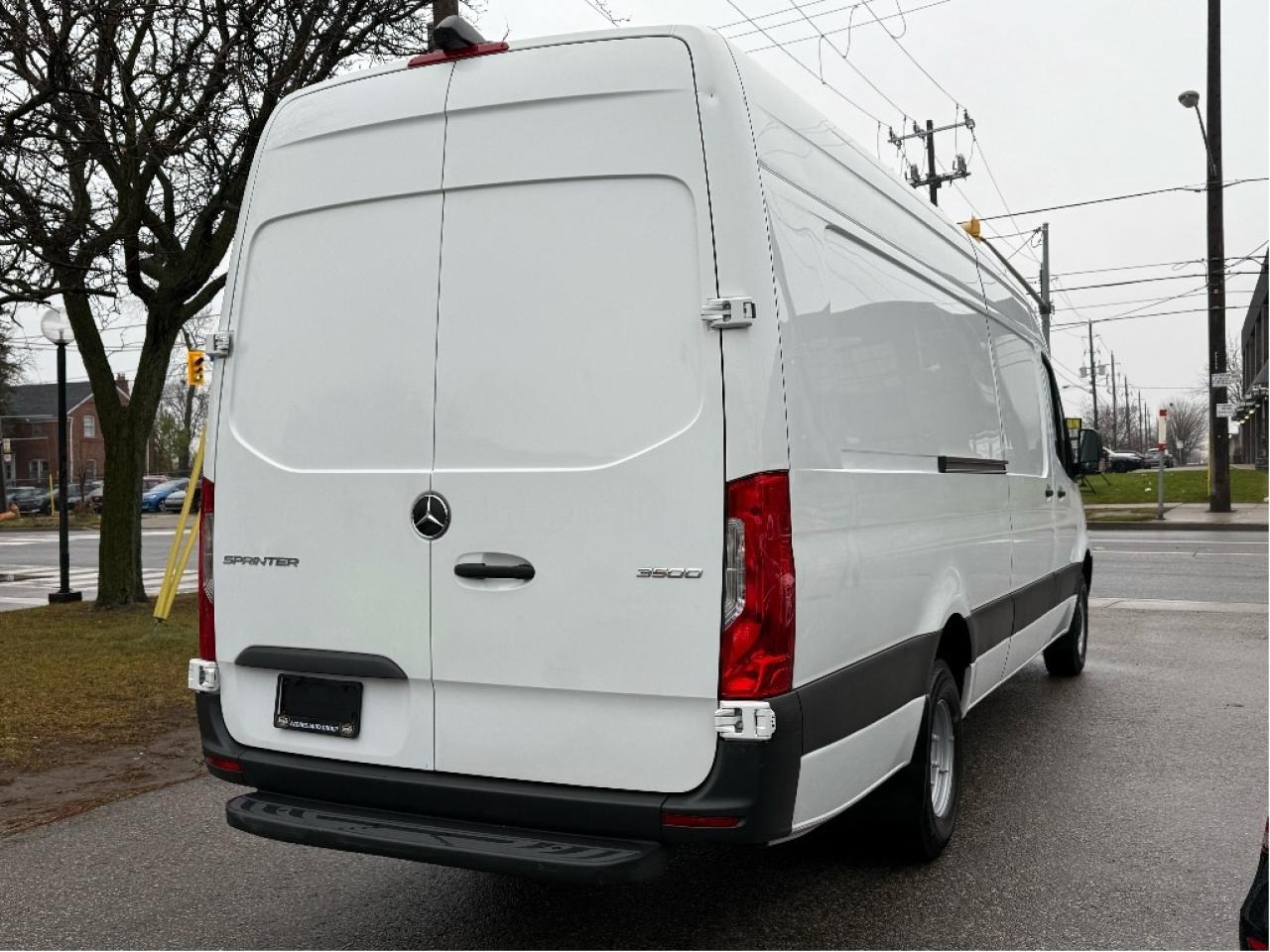 2021 Mercedes-Benz Sprinter 3500 3500 170ExtraLong 3Seats Warranty Certified LowKMs Photo