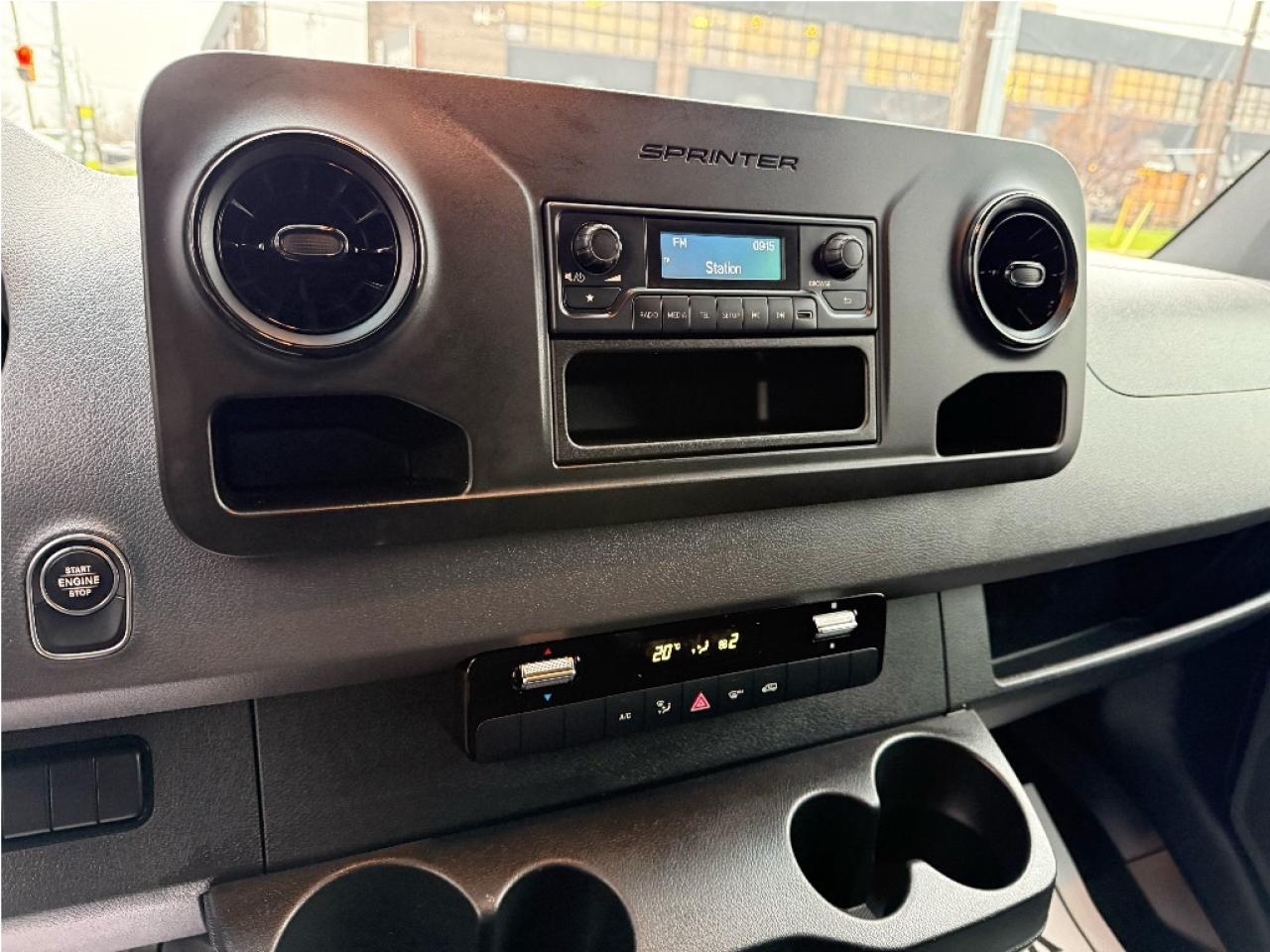 2021 Mercedes-Benz Sprinter 3500 3500 170ExtraLong 3Seats Warranty Certified LowKMs Photo