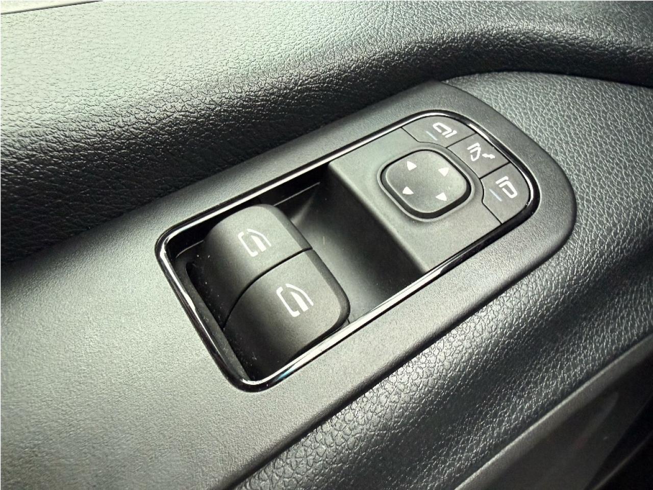 2021 Mercedes-Benz Sprinter 3500 3500 170ExtraLong 3Seats Warranty Certified LowKMs Photo