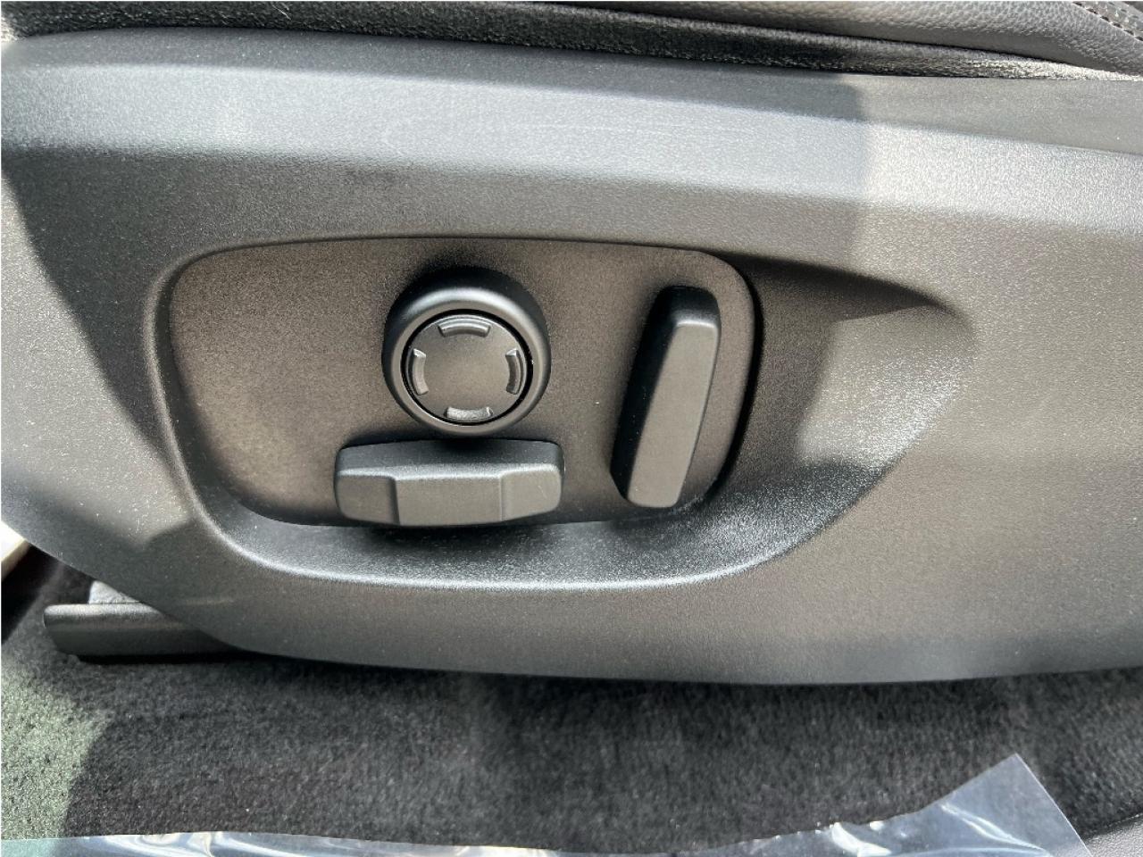 2017 Land Rover Discovery Sport Nav B.Cam Bluetooth Sunroof Low Kms Clean Carfax Photo