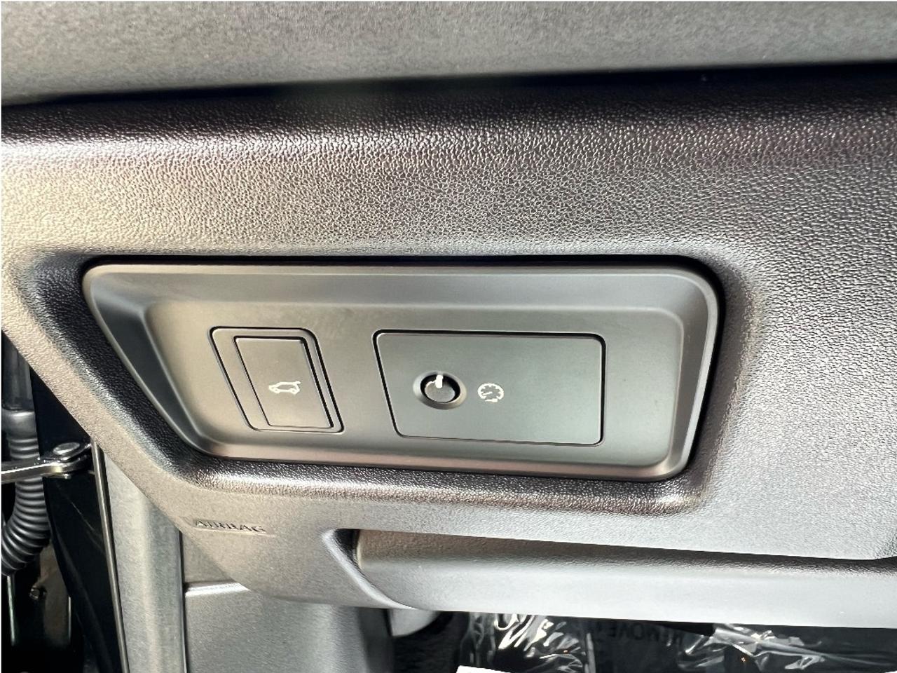 2017 Land Rover Discovery Sport Nav B.Cam Bluetooth Sunroof Low Kms Clean Carfax Photo