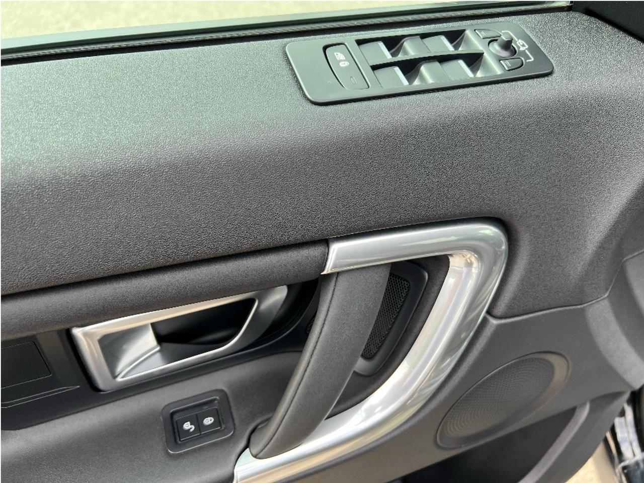 2017 Land Rover Discovery Sport Nav B.Cam Bluetooth Sunroof Low Kms Clean Carfax Photo