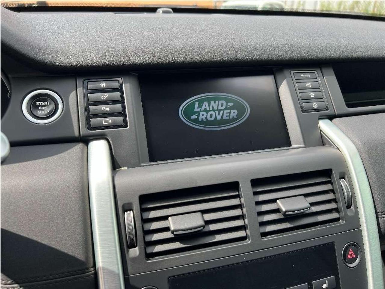 2017 Land Rover Discovery Sport Nav BCam Bluetooth Sunroof Low Kms Clean Carfax Photo
