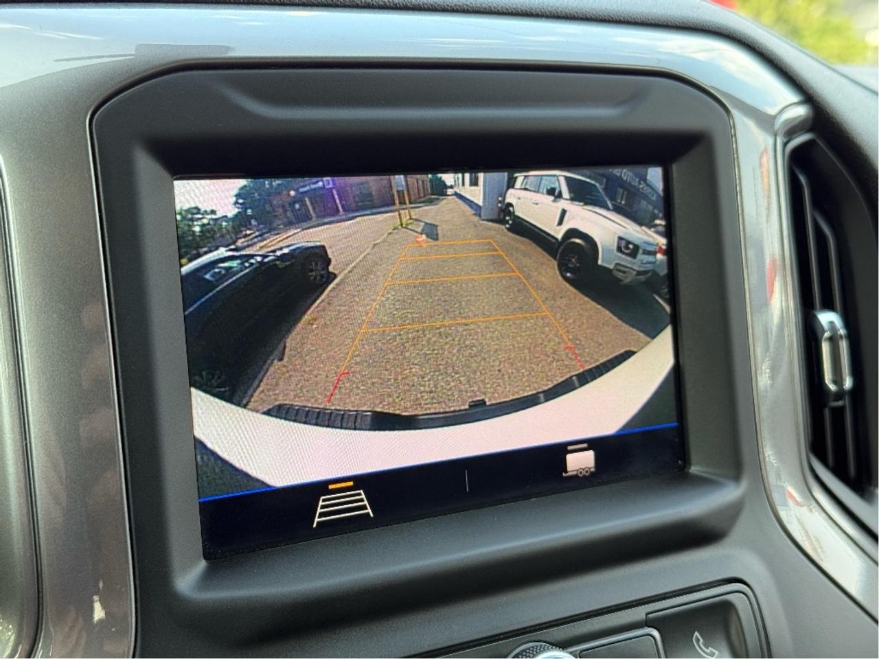 2022 Chevrolet SILVERADO 2500HD 4WD Crew Cab Clean Carfax Certified Photo