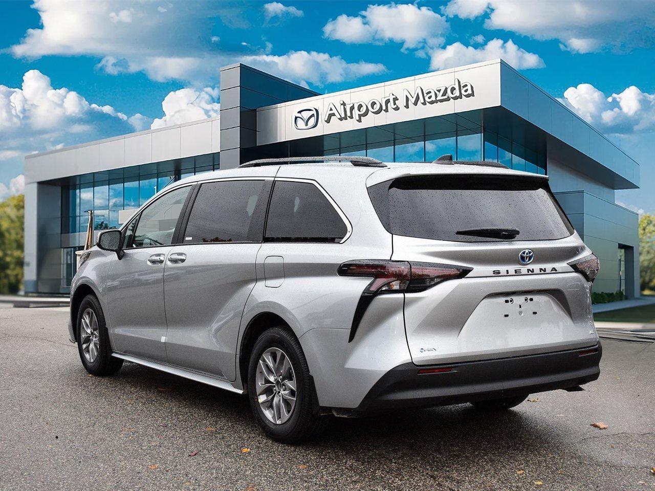 2025 Toyota Sienna LE Finance Discount $1500 Applied Photo3
