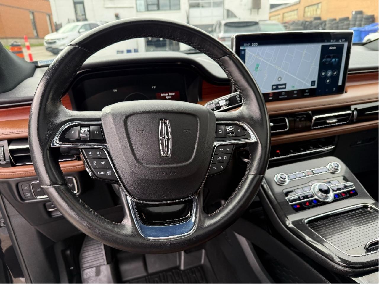 2022 Lincoln Nautilus ReserveAWD CleanCarfax Certified FullyLoaded LowKM Photo