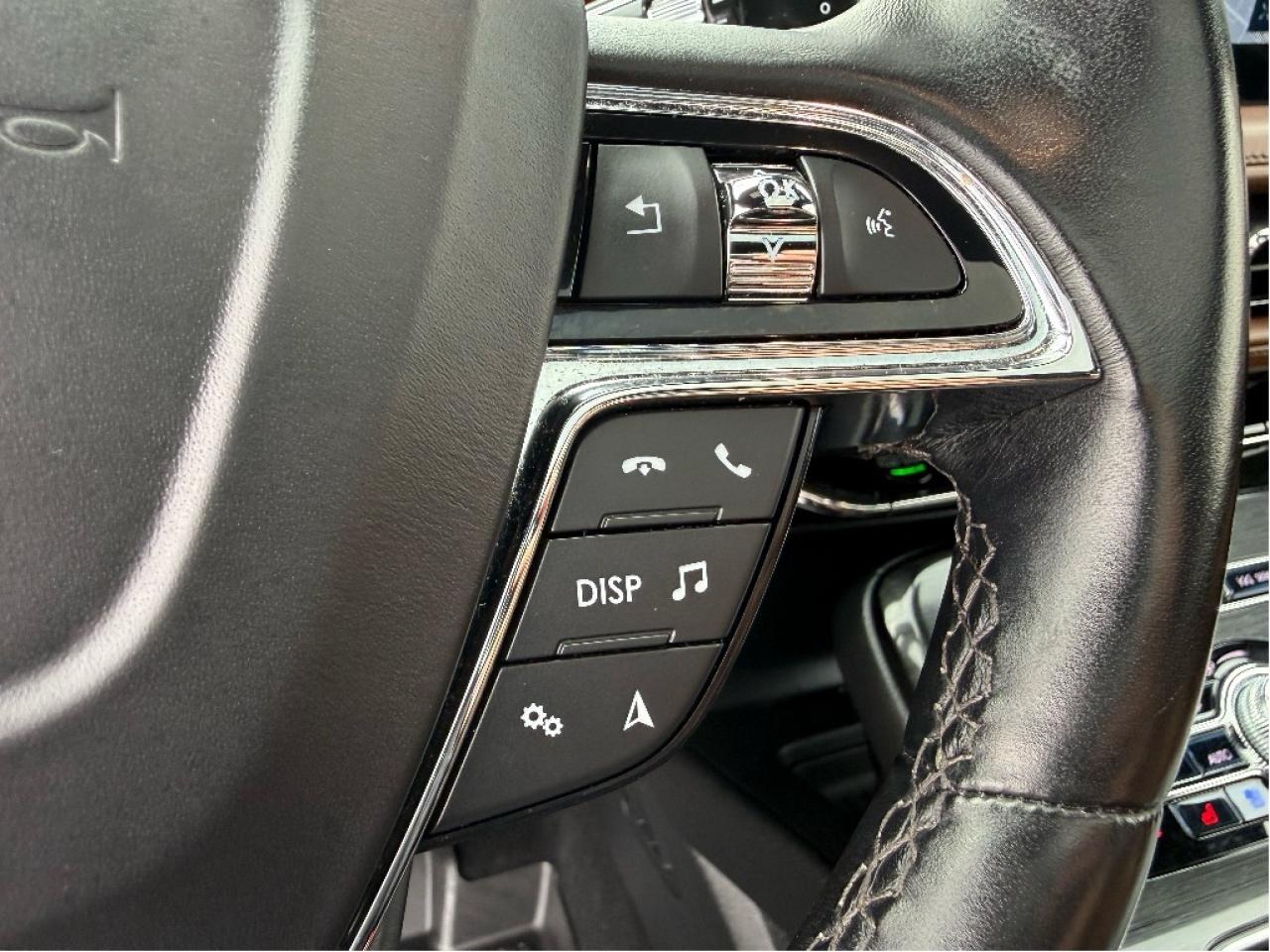 2022 Lincoln Nautilus ReserveAWD CleanCarfax Certified FullyLoaded LowKM Photo