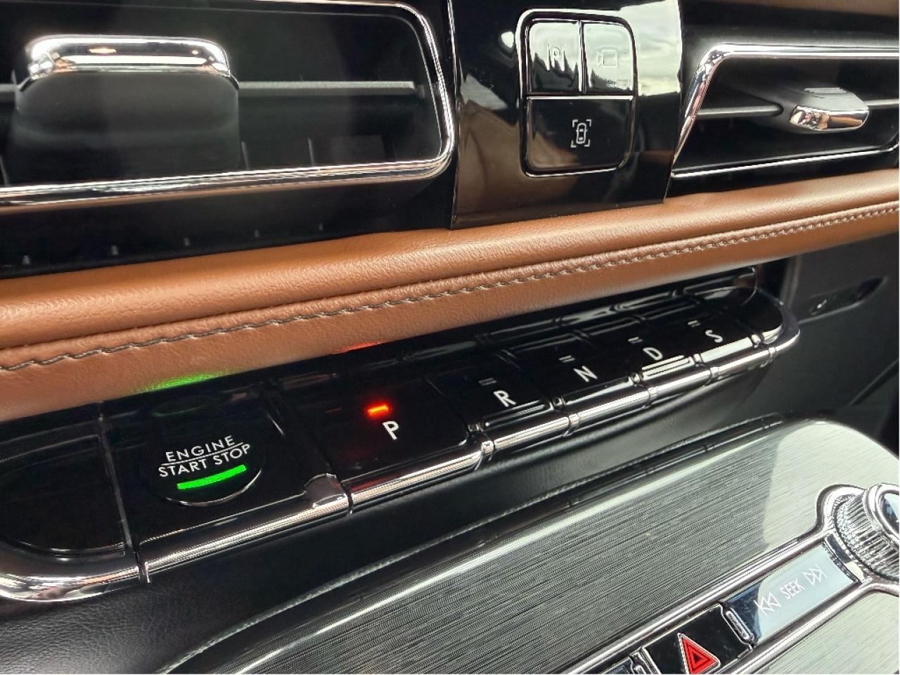 2022 Lincoln Nautilus ReserveAWD CleanCarfax Certified FullyLoaded LowKM Photo