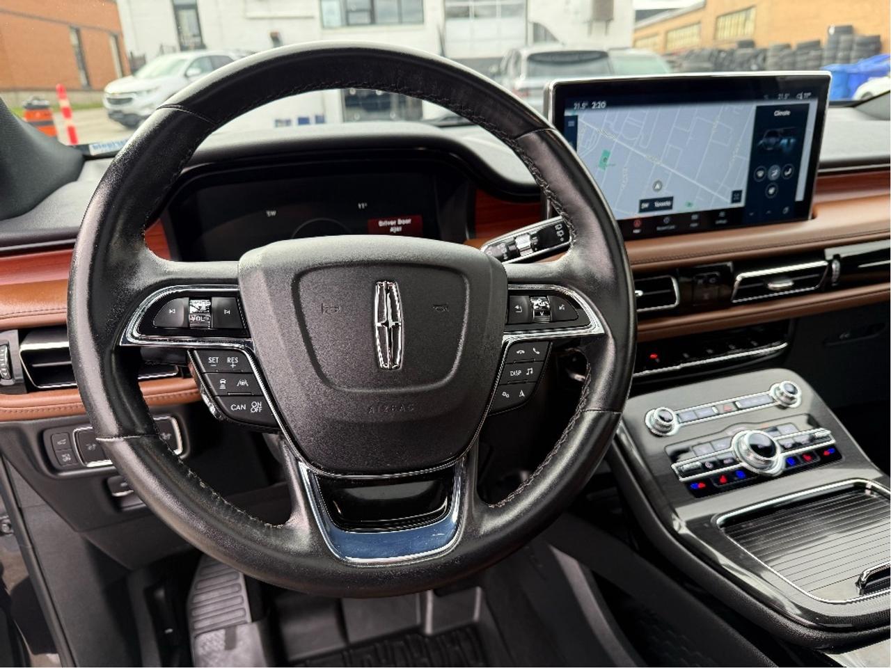 2022 Lincoln Nautilus ReserveAWD CleanCarfax Certified FullyLoaded LowKM Photo