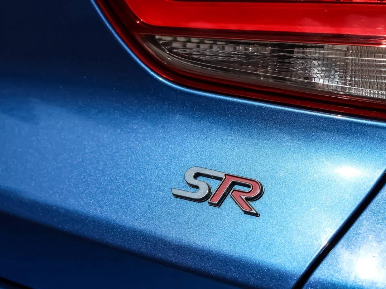 2018 Hyundai Elantra GT SR TURBO -Rev Cam-Leather-Pano Sunroof-Bluetooth Photo