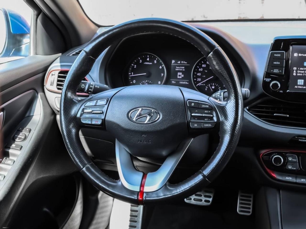 2018 Hyundai Elantra GT SR TURBO -Rev Cam-Leather-Pano Sunroof-Bluetooth Photo