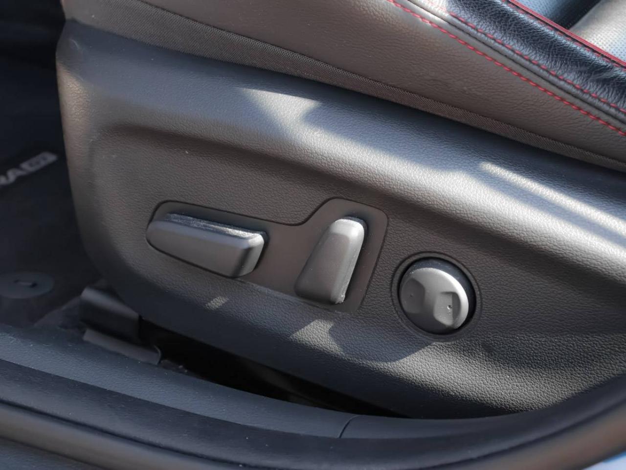 2018 Hyundai Elantra GT SR TURBO -Rev Cam-Leather-Pano Sunroof-Bluetooth Photo