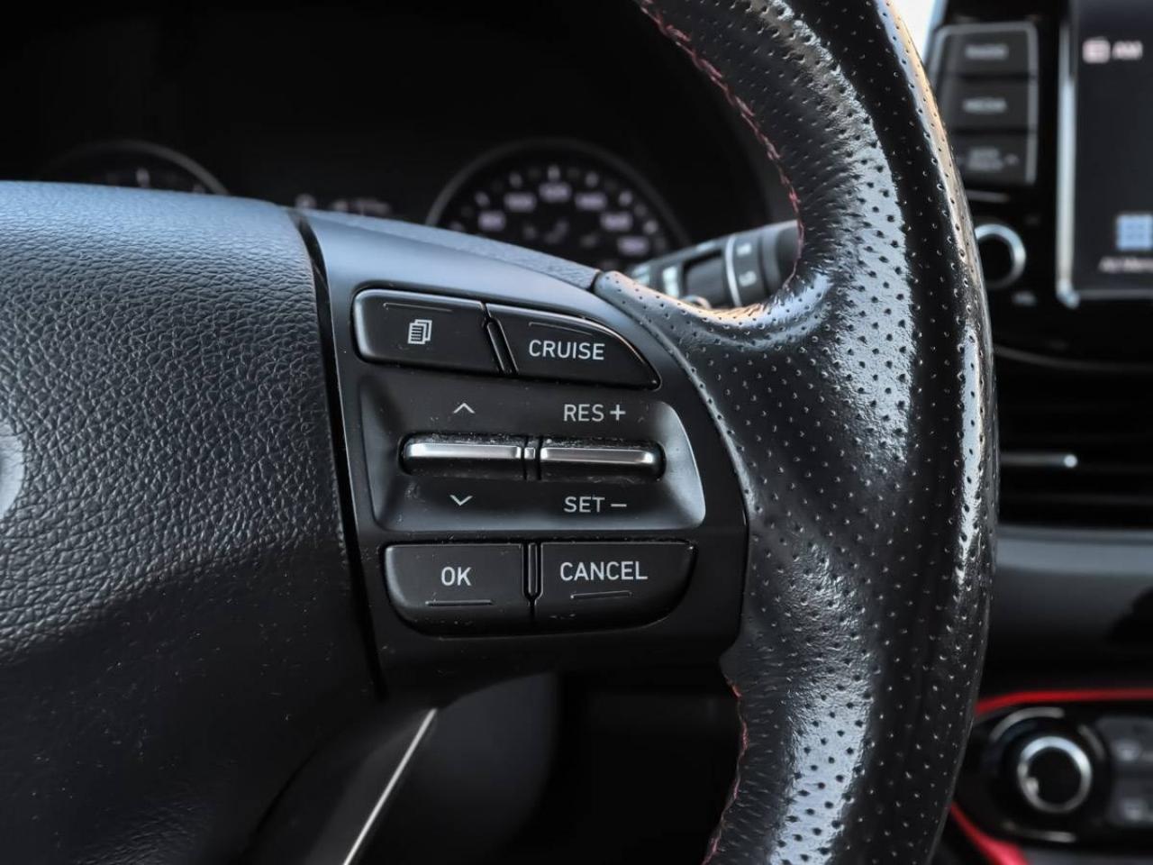 2018 Hyundai Elantra GT SR TURBO -Rev Cam-Leather-Pano Sunroof-Bluetooth Photo