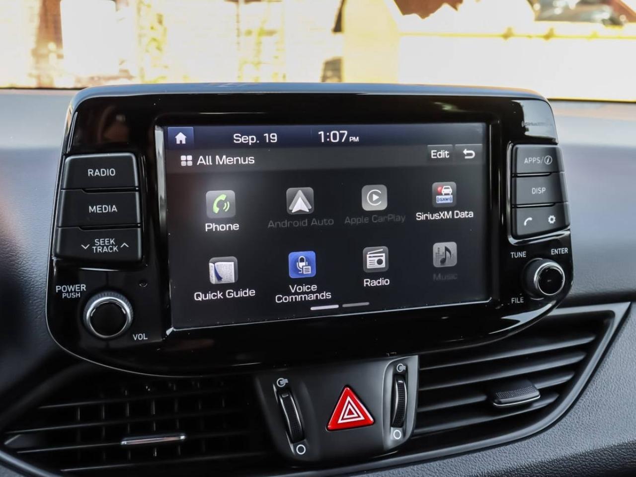 2018 Hyundai Elantra GT SR TURBO -Rev Cam-Leather-Pano Sunroof-Bluetooth Photo