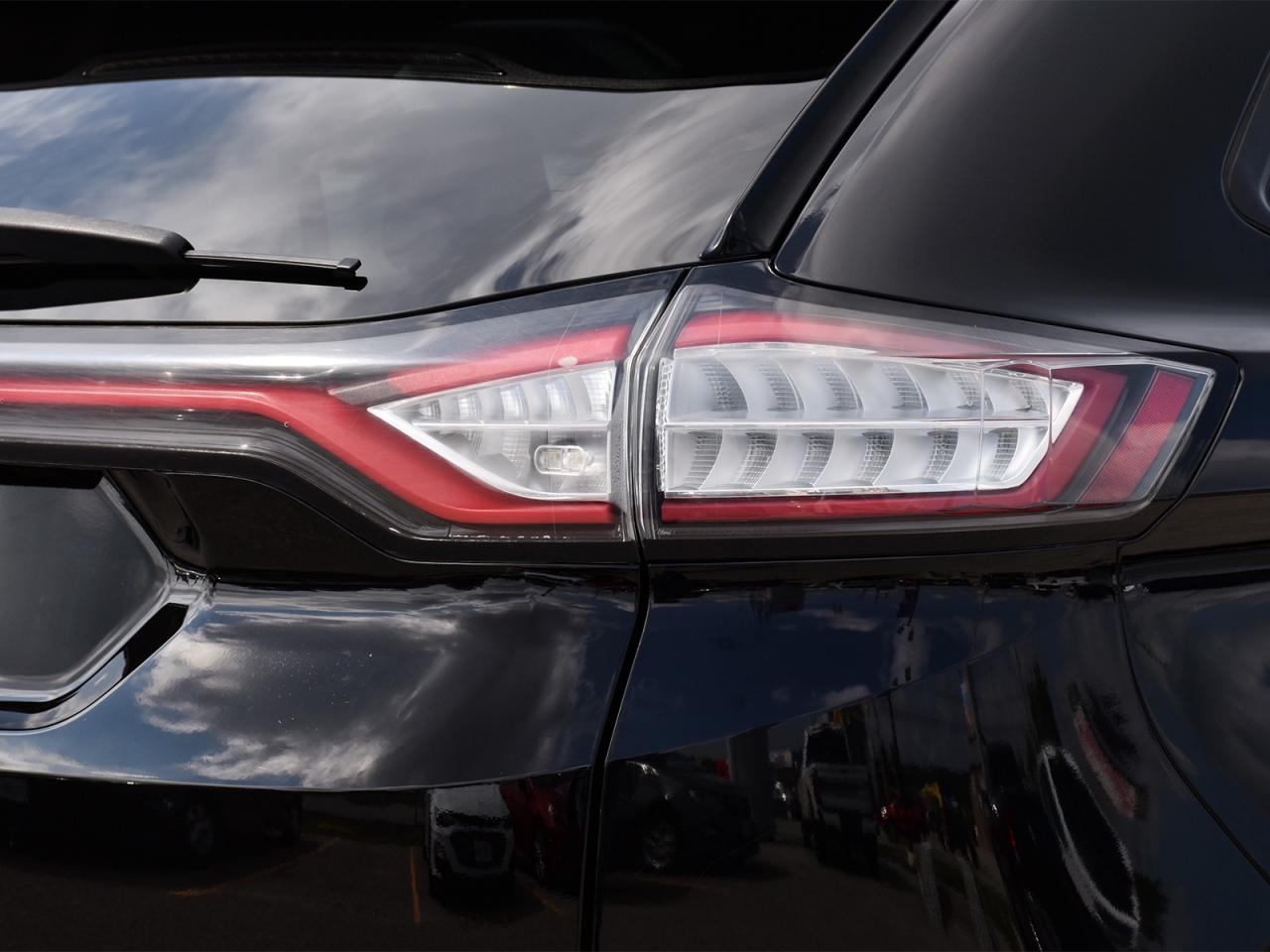 2017 Ford Edge SE ~Alloy Wheels ~Bluetooth ~Backup Camera ~A/C Photo