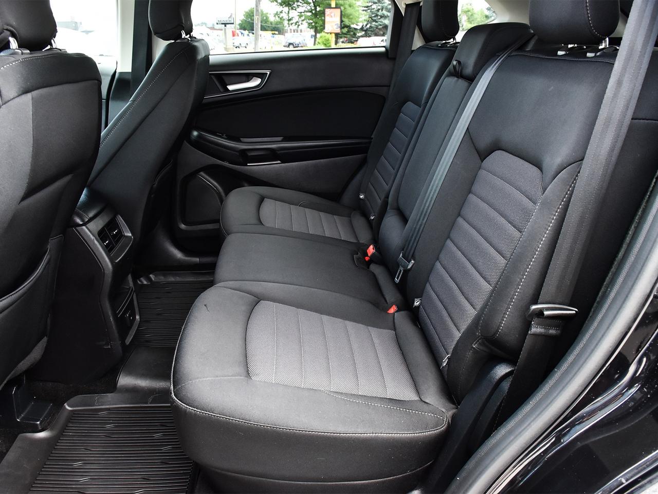 2017 Ford Edge SE ~Alloy Wheels ~Bluetooth ~Backup Camera ~A/C Photo