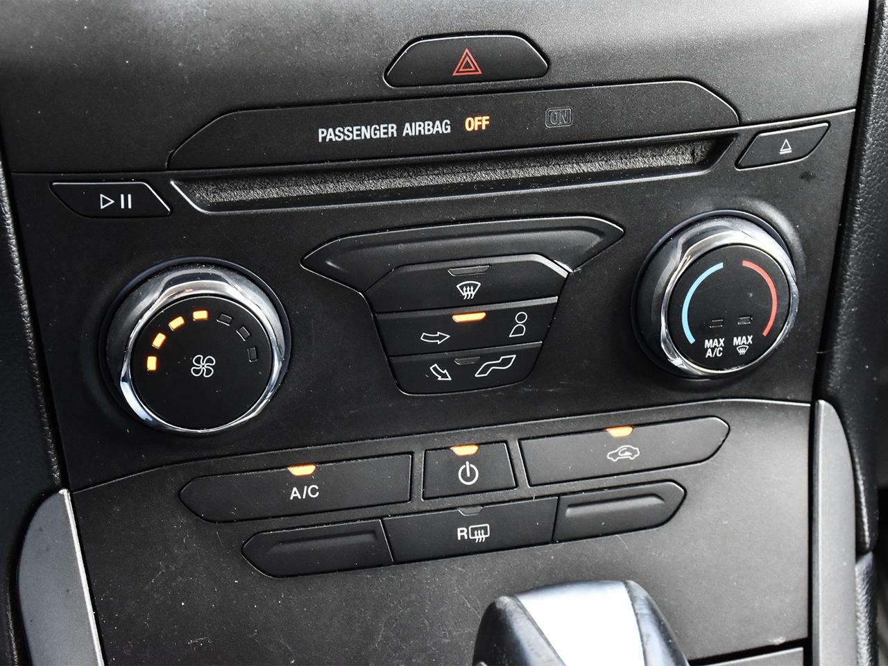 2017 Ford Edge SE ~Alloy Wheels ~Bluetooth ~Backup Camera ~A/C Photo