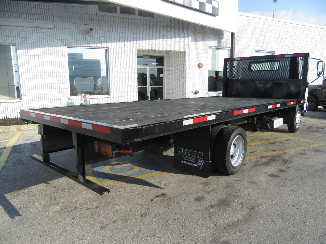 2020 Hino 195 Commercial DIESEL 21 FT FLAT DECK WITH WINCH STRAP PACKAGE Photo