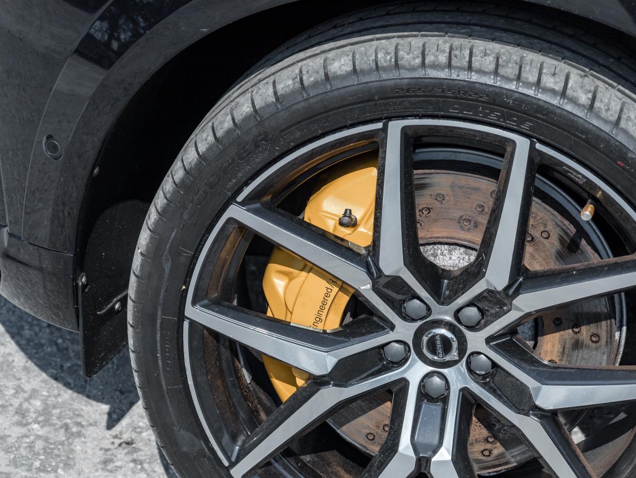 2021 Volvo XC60 Plug-In Hybrid Recharge T8 eAWD PHEV  POLESTAR  22" ALLOY WHEELS Photo4