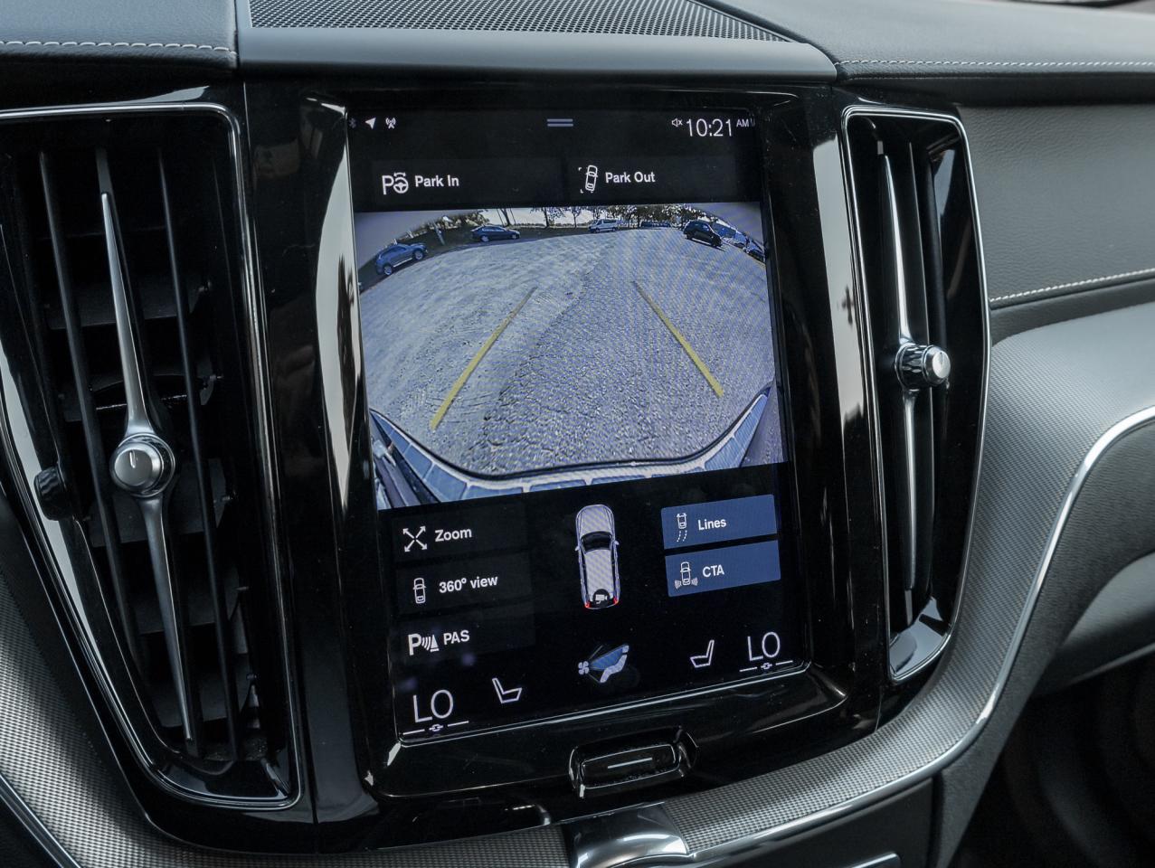 2021 Volvo XC60 Plug-In Hybrid Recharge T8 eAWD PHEV  POLESTAR  22" ALLOY WHEELS Photo