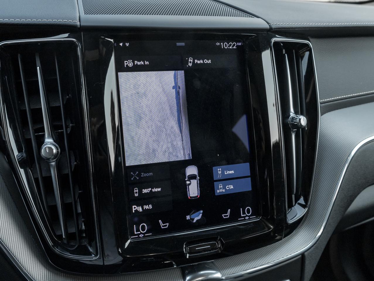 2021 Volvo XC60 Plug-In Hybrid Recharge T8 eAWD PHEV  POLESTAR  22" ALLOY WHEELS Photo