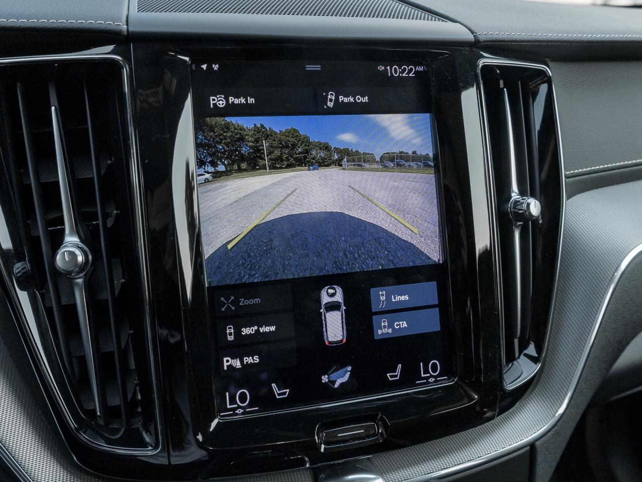 2021 Volvo XC60 Plug-In Hybrid Recharge T8 eAWD PHEV  POLESTAR  22" ALLOY WHEELS Photo