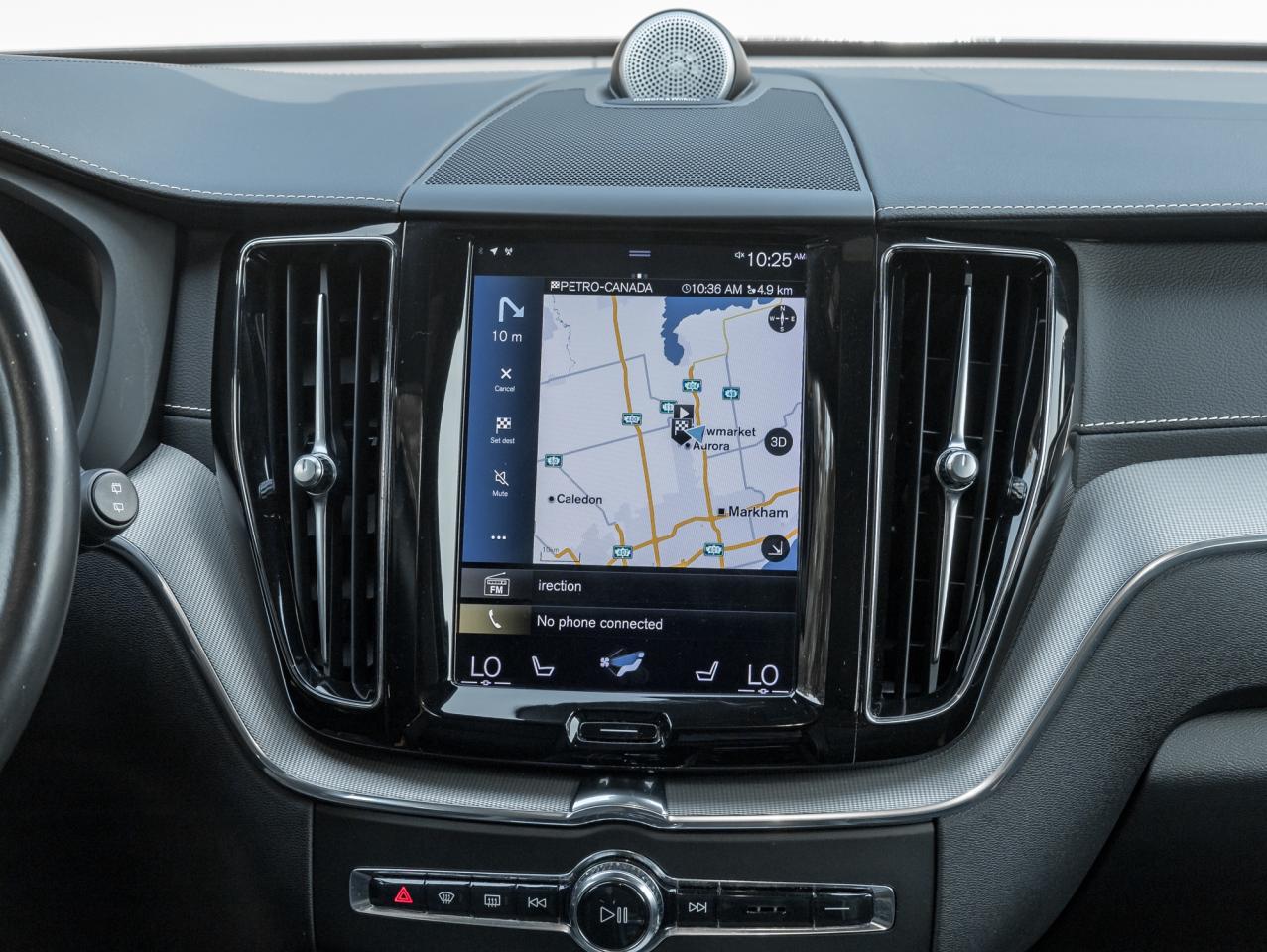 2021 Volvo XC60 Plug-In Hybrid Recharge T8 eAWD PHEV  POLESTAR  22" ALLOY WHEELS Photo