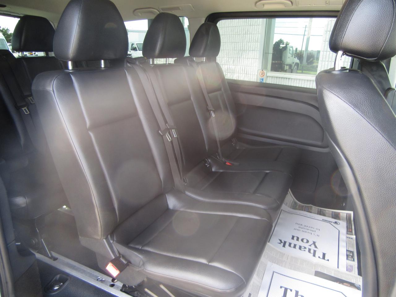 2023 Mercedes-Benz Metris Passenger Van 8 PASSENGER VAN Photo