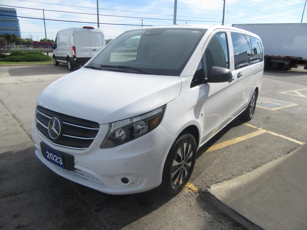 2023 Mercedes-Benz Metris Passenger Van 8 PASSENGER VAN Photo