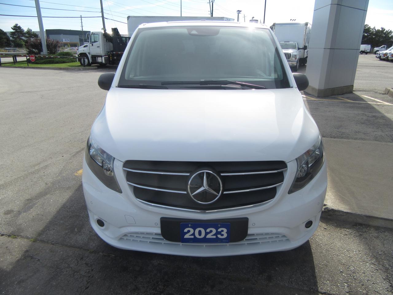 2023 Mercedes-Benz Metris Passenger Van 8 PASSENGER VAN Photo