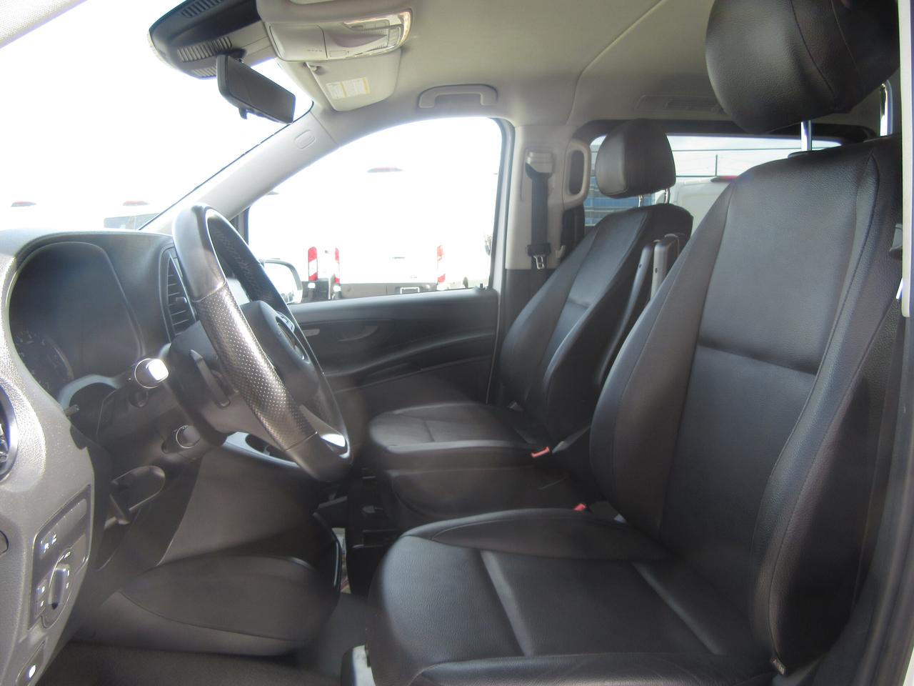 2023 Mercedes-Benz Metris Passenger Van 8 PASSENGER VAN Photo