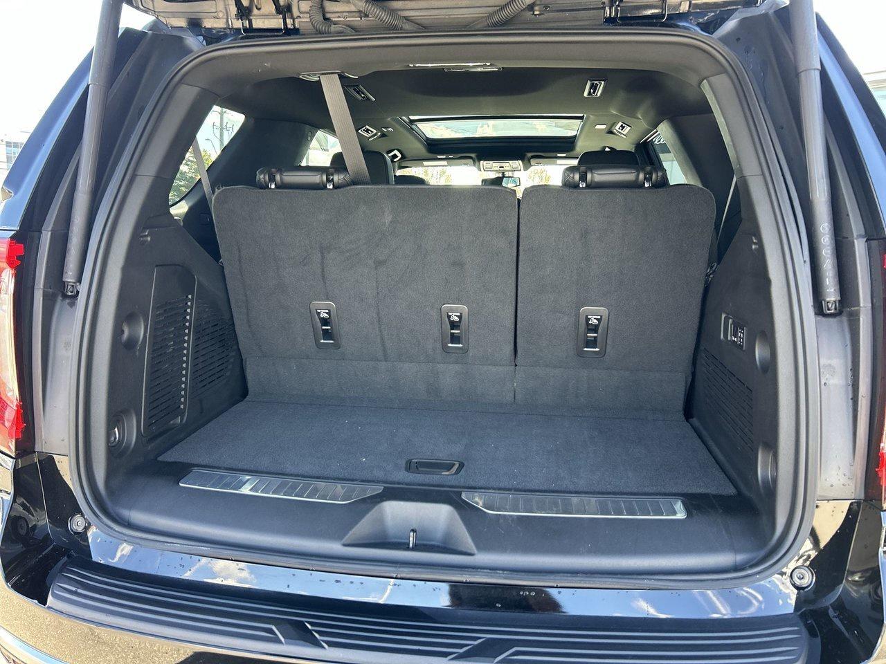 2022 GMC Yukon Denali Rare 8 Pass Panoramic Sunroof 22-Inch Wheel Photo