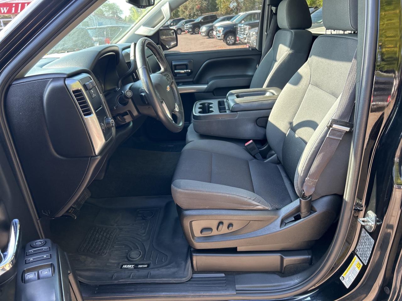 2014 Chevrolet Silverado 1500 REG CAB, REMOTE START, BACK UP CAMERA! Photo